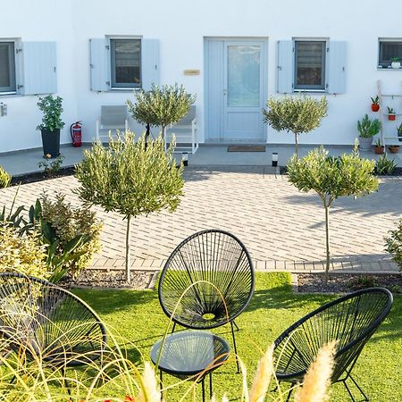 Sn Santorini Apartments Kamári Exteriér fotografie