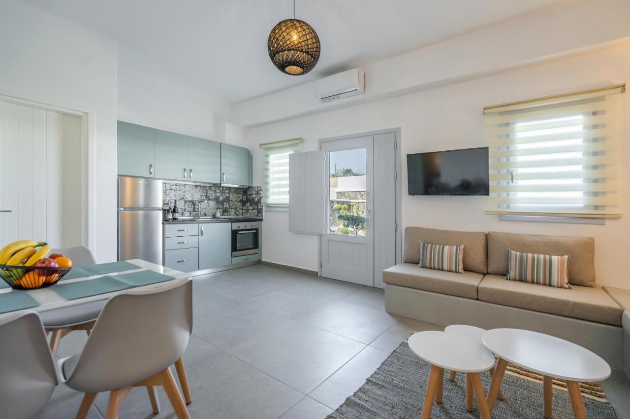 Sn Santorini Apartments Kamári Exteriér fotografie