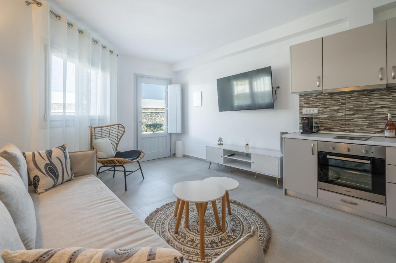Sn Santorini Apartments Kamári Exteriér fotografie